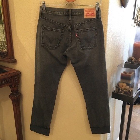 LEVI’S Dark Gray 501 Button Fly Distressed Jeans Size 25 - Picture 4 of 7